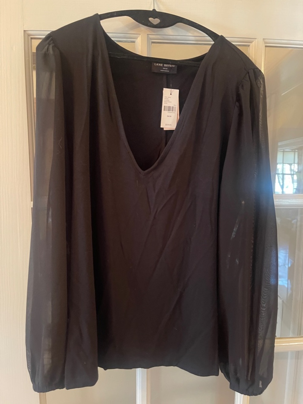 NWT Lane Bryant V-neck sheer sleeve top in 18/20